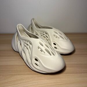 Adidas Yeezy Foam Runner